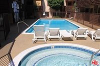 5403 Newcastle Avenue, Encino, CA 91316