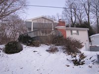 6768 Purity Rd, Sants Louisville, OH 43071