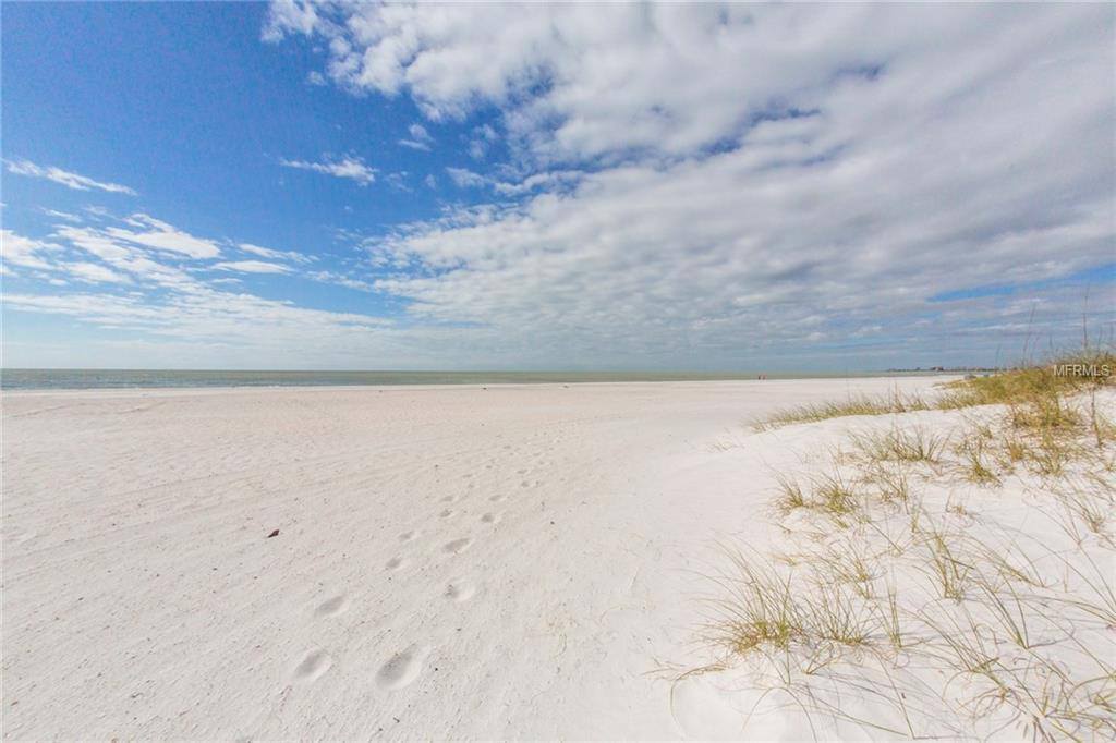 200 121ST Avenue, Treasure Island, FL 33706