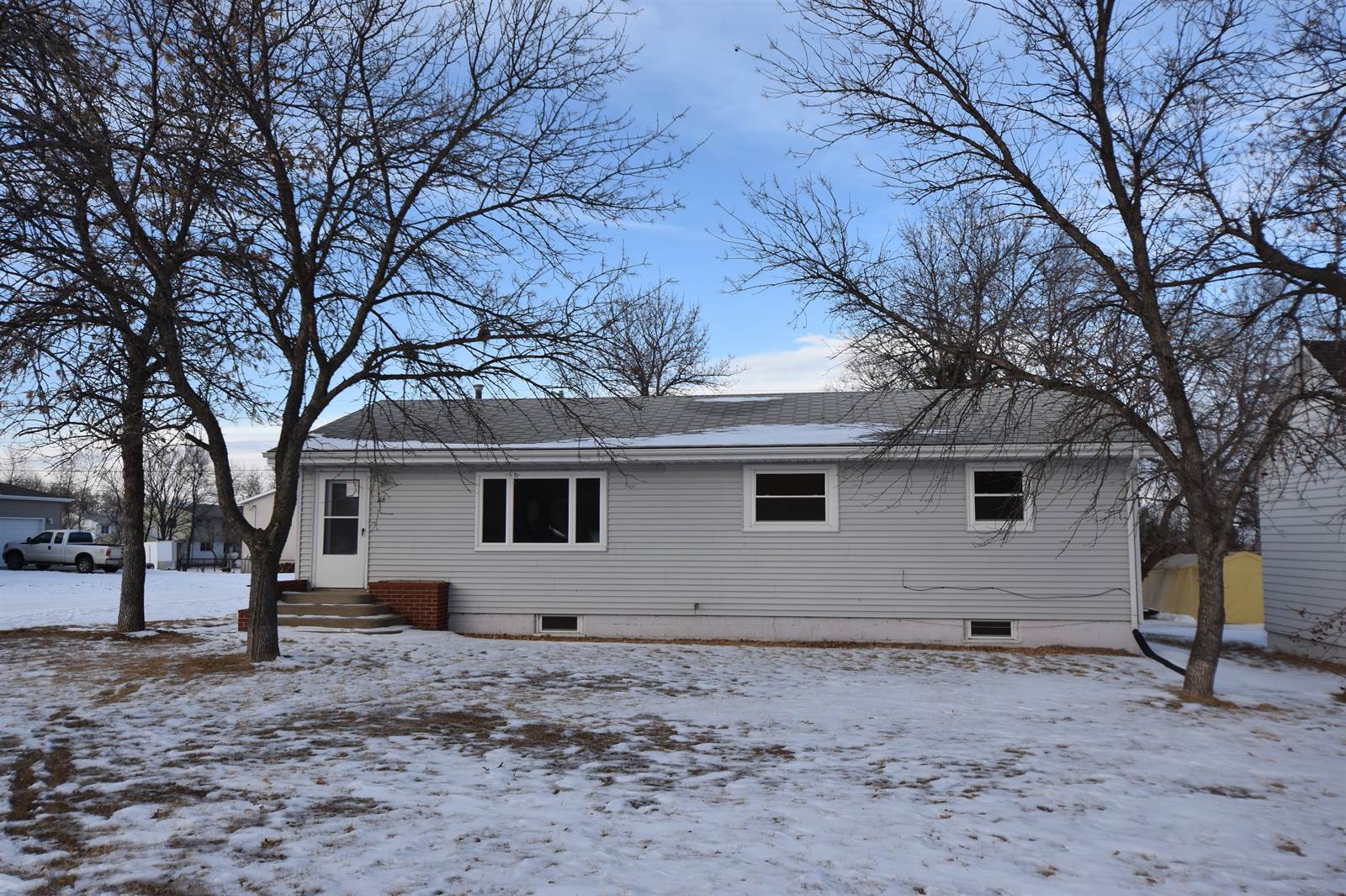 116 Oakley Drive, Glenburn, ND 58740