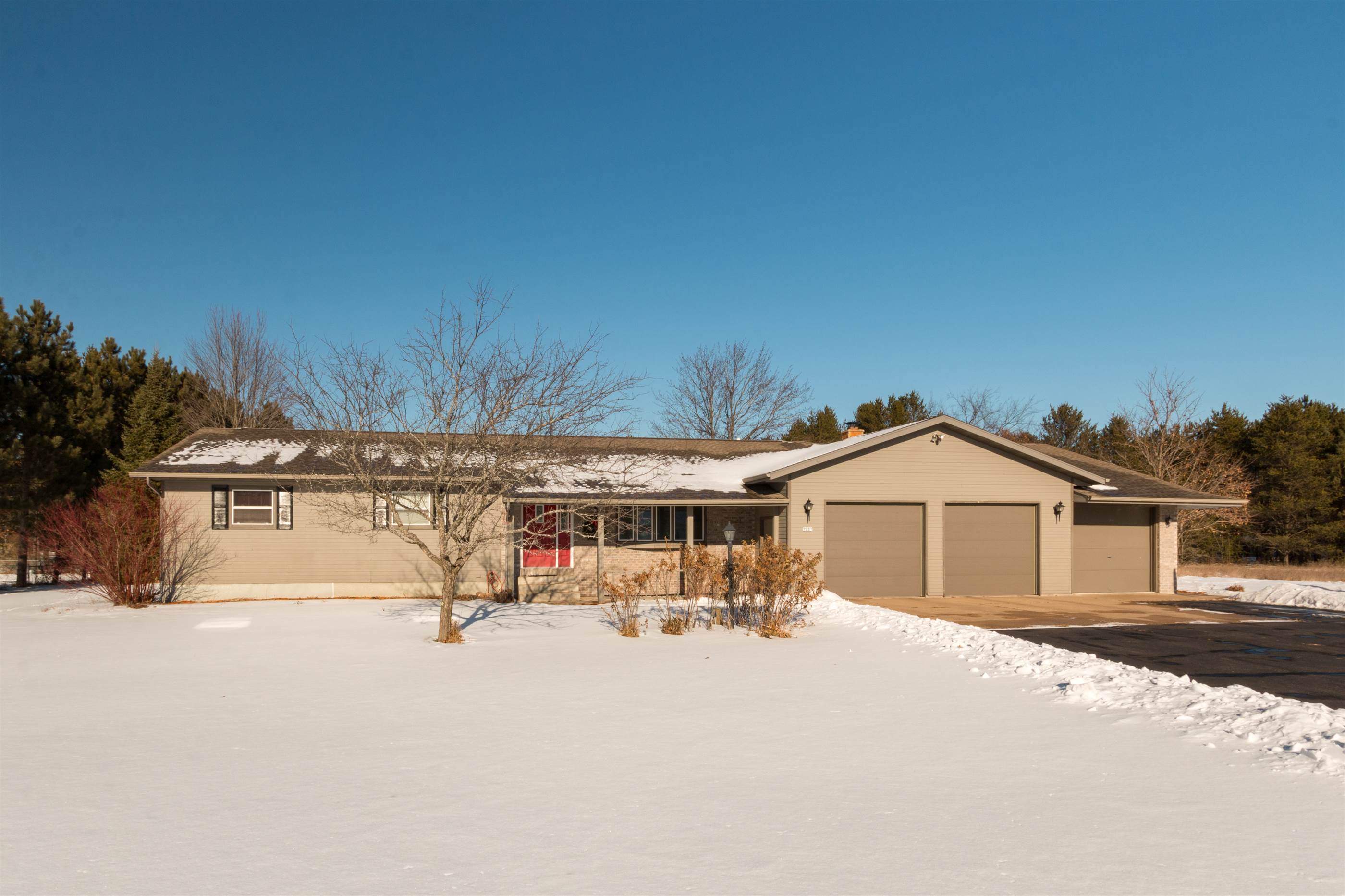7221 Country Village Drive, Wisconsin Rapids, WI 54494