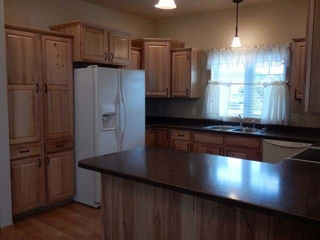 2116 Calgary Av E, Bismarck, ND 58503