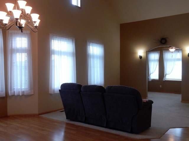 2116 Calgary Av E, Bismarck, ND 58503