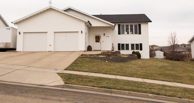 3438 Crocus Ave, Bismarck, ND 58503