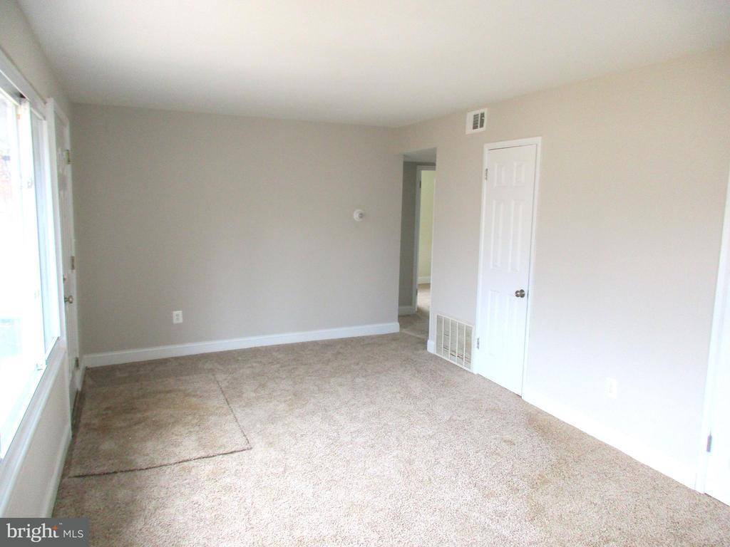 5205 Kenesaw Street, College Park, MD 20740