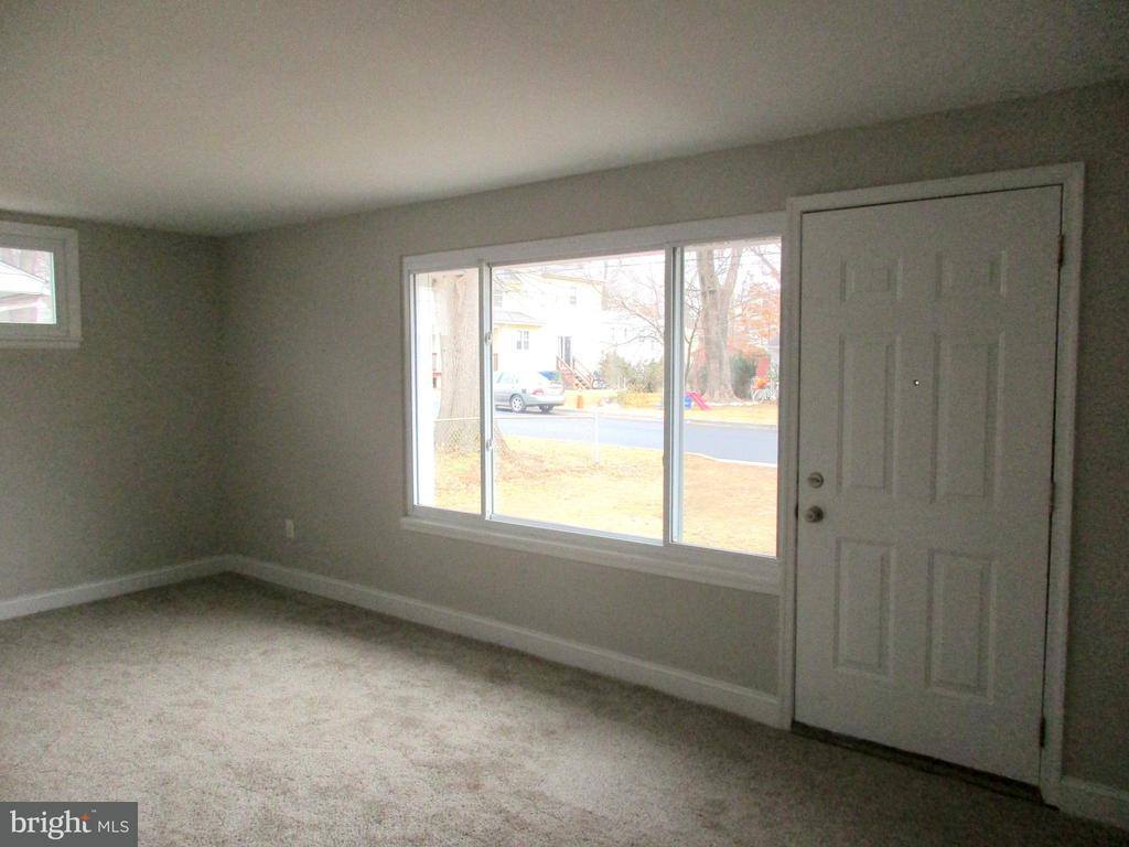 5205 Kenesaw Street, College Park, MD 20740