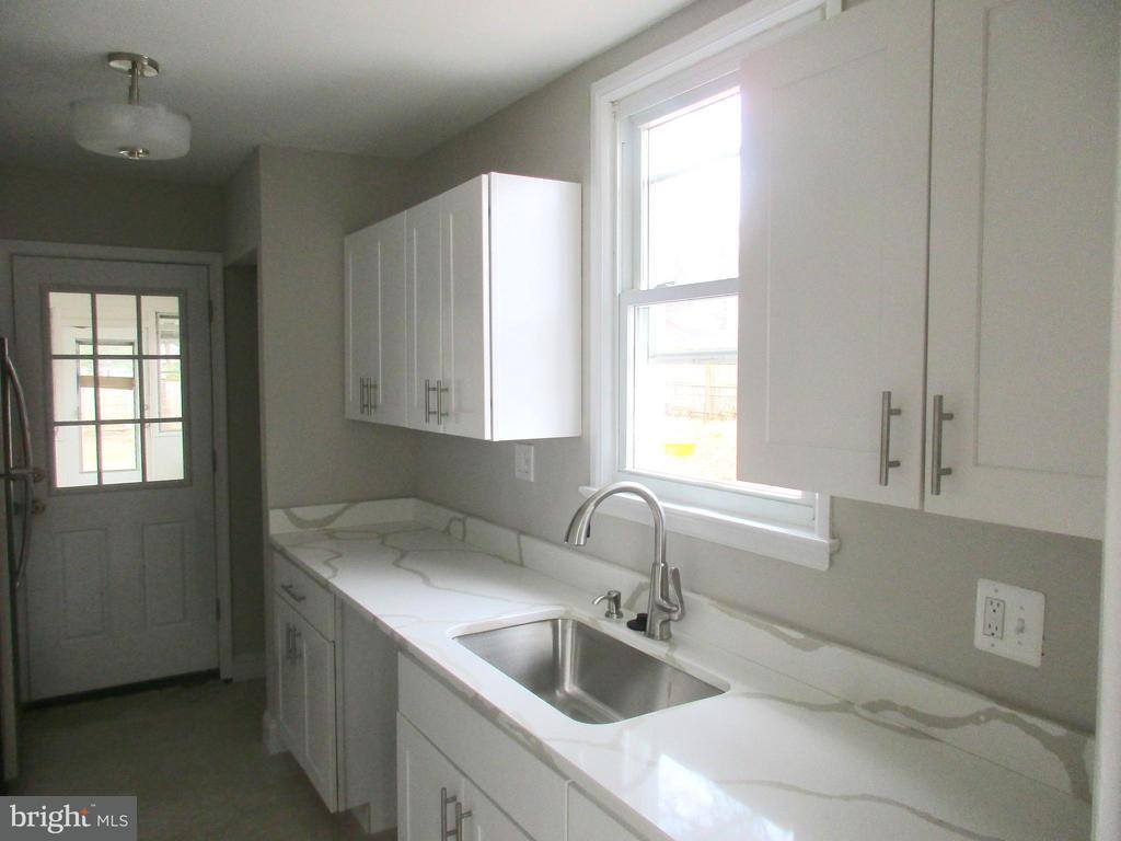 5205 Kenesaw Street, College Park, MD 20740