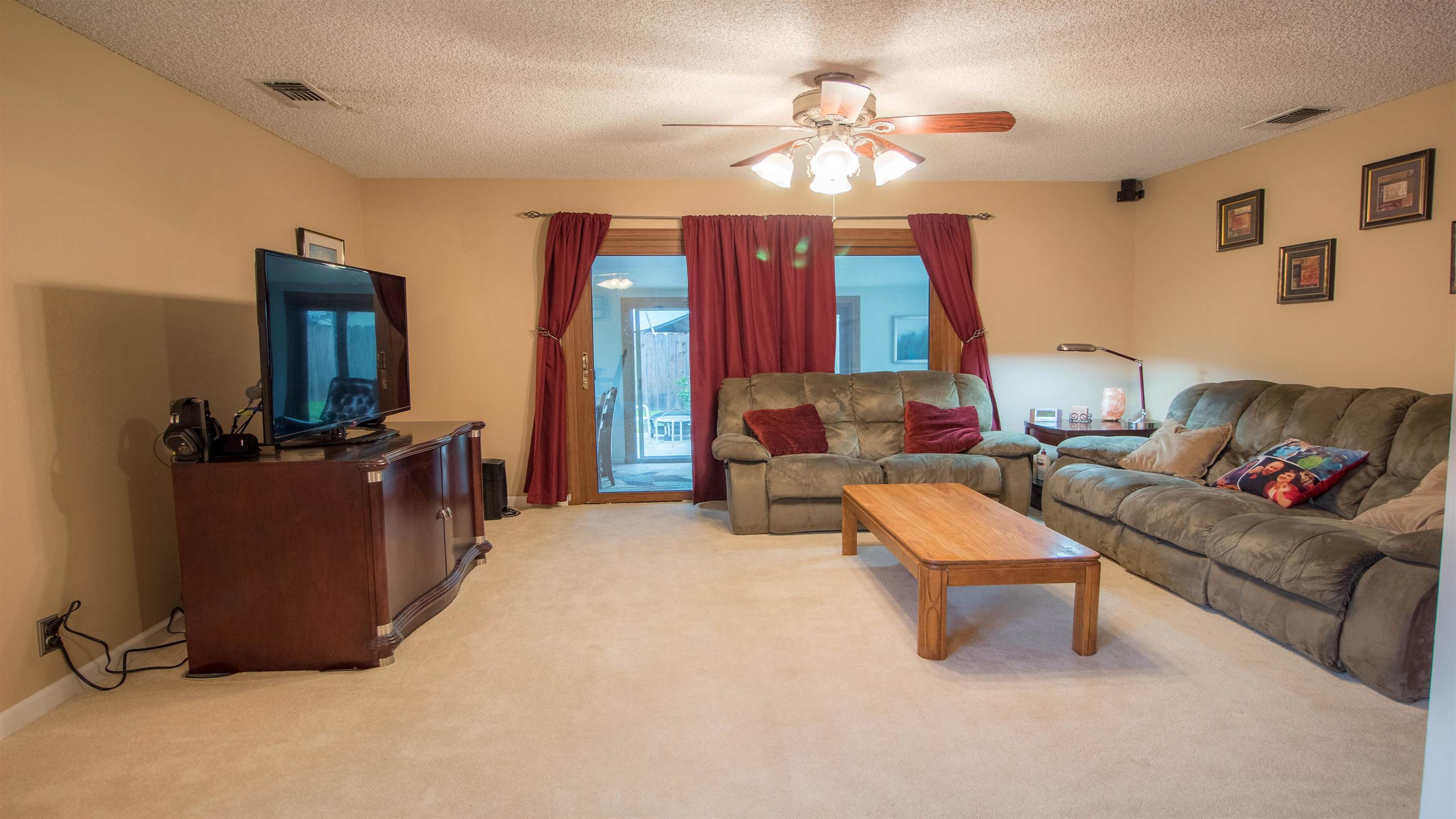 1290 Balsam Way, Vacaville, CA 95687