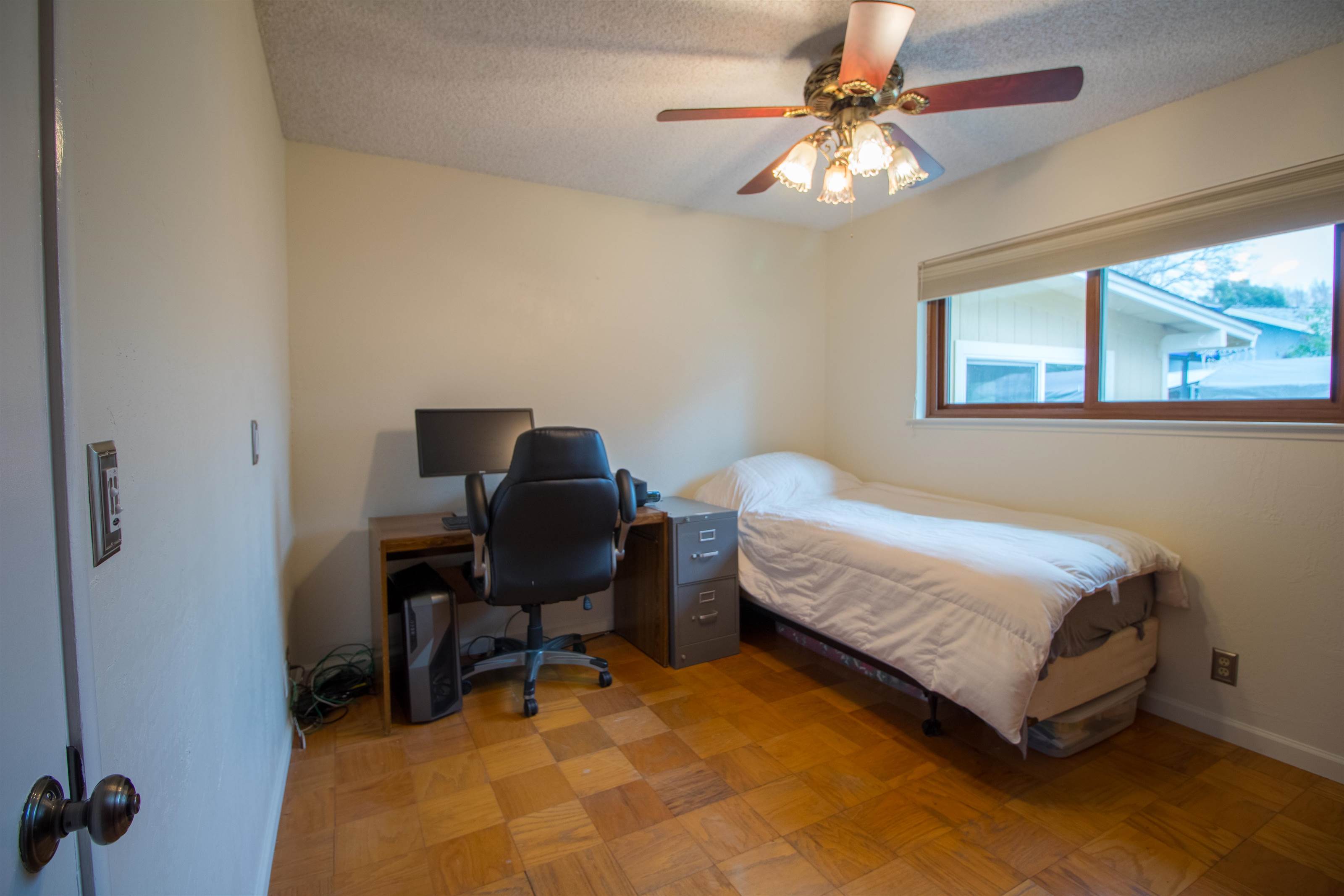 1290 Balsam Way, Vacaville, CA 95687