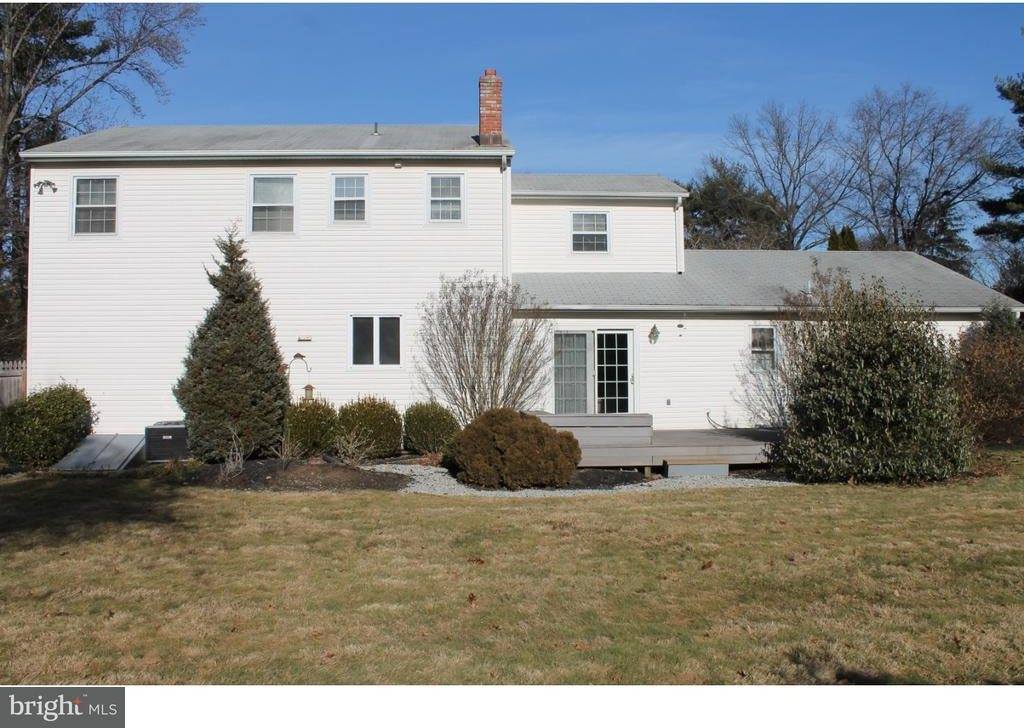 11 Blackwood Drive, Ewing Township, NJ 08628