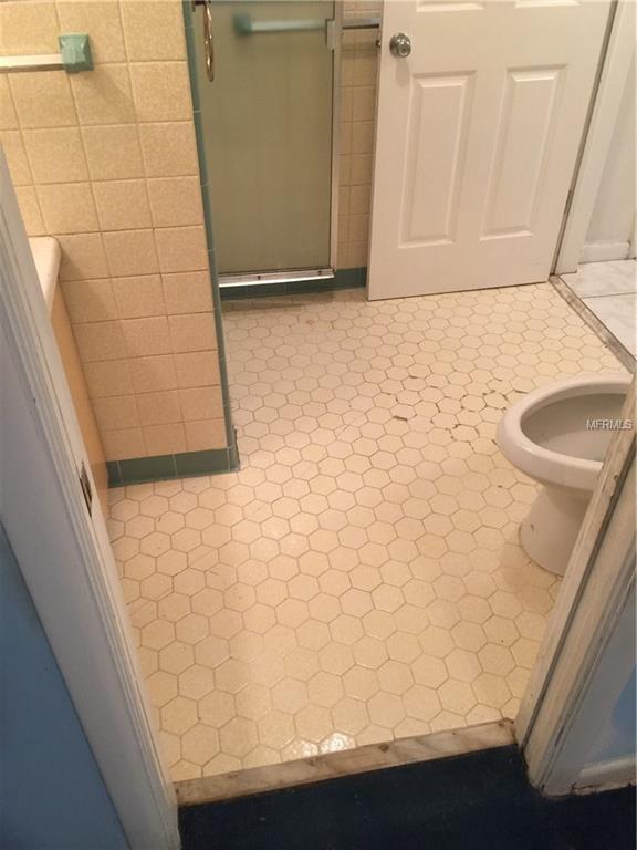 3180 Orchid Dr, Indian Lake Estates, FL 33855