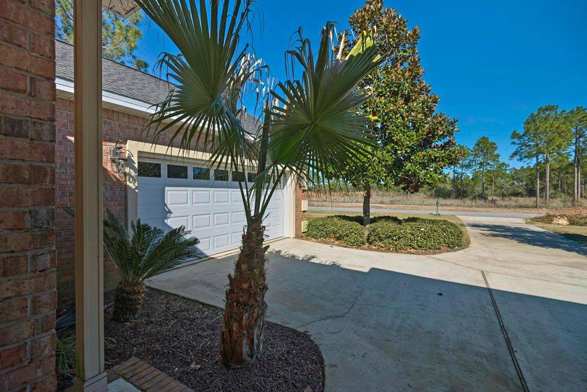 1618 Brushed Dunes Circle, Freeport, FL 32439