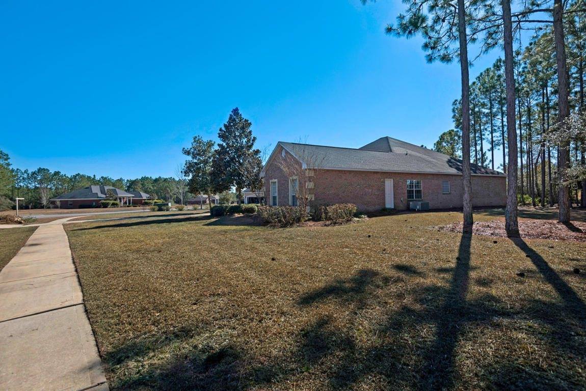 1618 Brushed Dunes Circle, Freeport, FL 32439