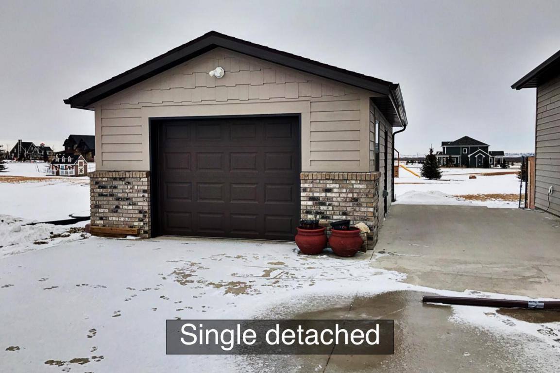 13948 Antelope Dr, Williston, ND 58801