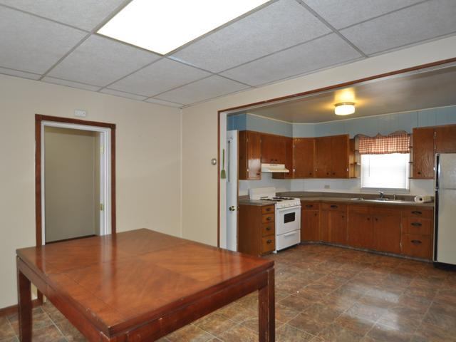 210 4TH ST, Glen Ullin, ND 58631