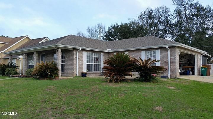 91 Fairway Dr, Pass Christian, MS 39571