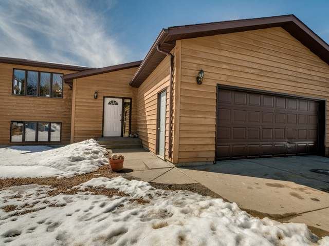 6660 Crested Butte Rd, Bismarck, ND 58503