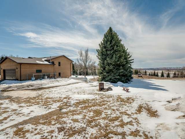 6660 Crested Butte Rd, Bismarck, ND 58503