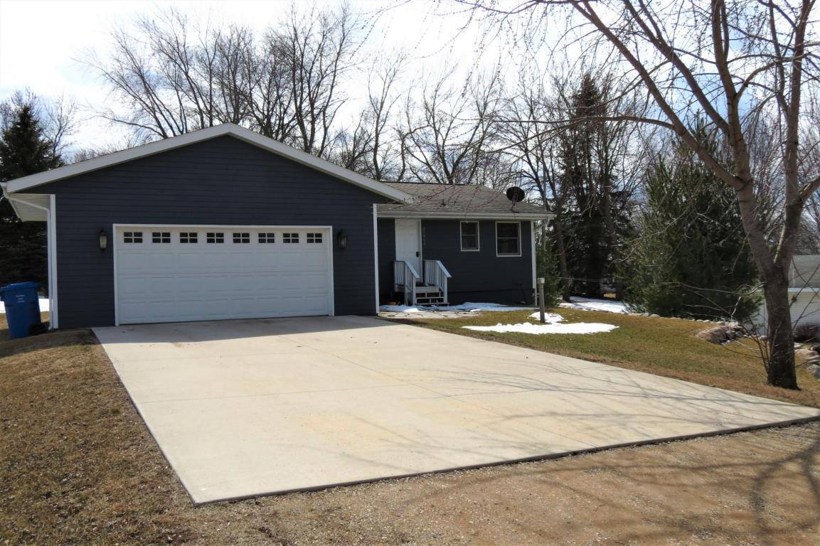 25913 162nd Street, Spirit Lake, IA 51360