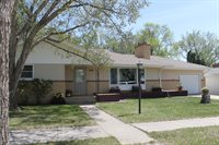 408 3rd St NW, Parshall, ND 58770