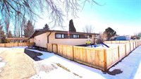 101 SW 28th St, Minot, ND 58701