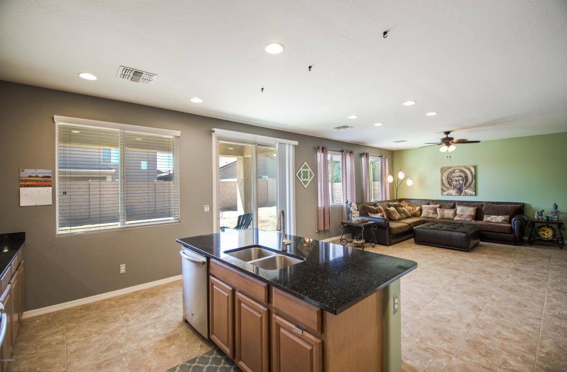 4571 West Maggie Drive, Queen Creek, AZ 85142