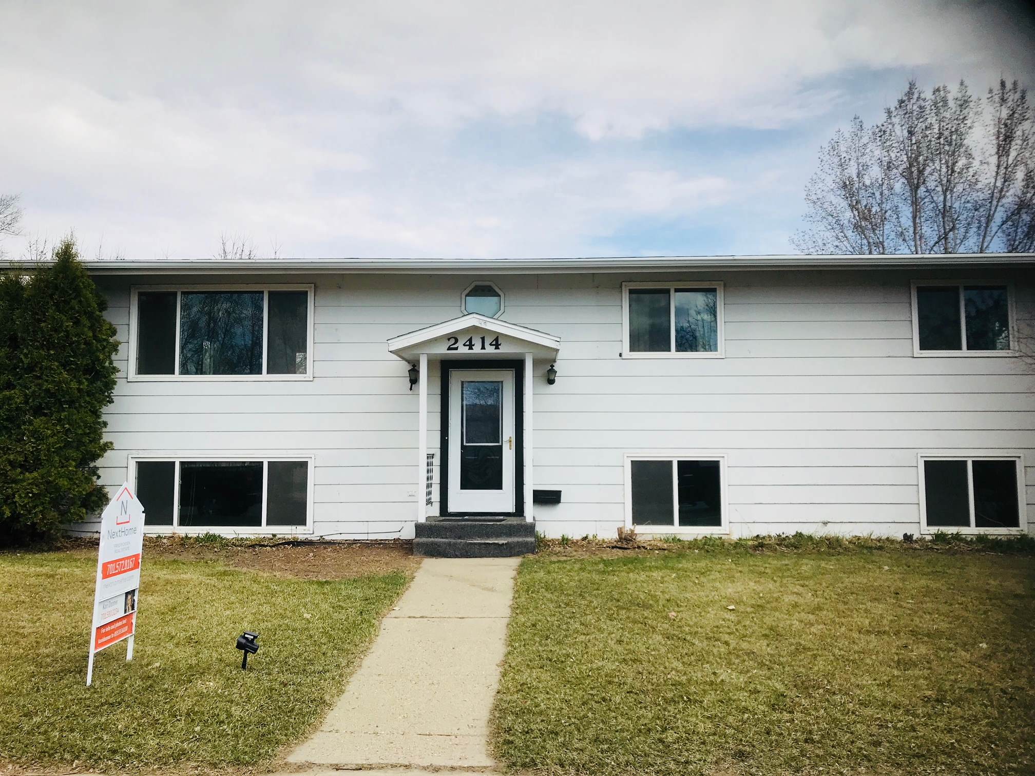 2414 University Ave, Williston, ND 58801