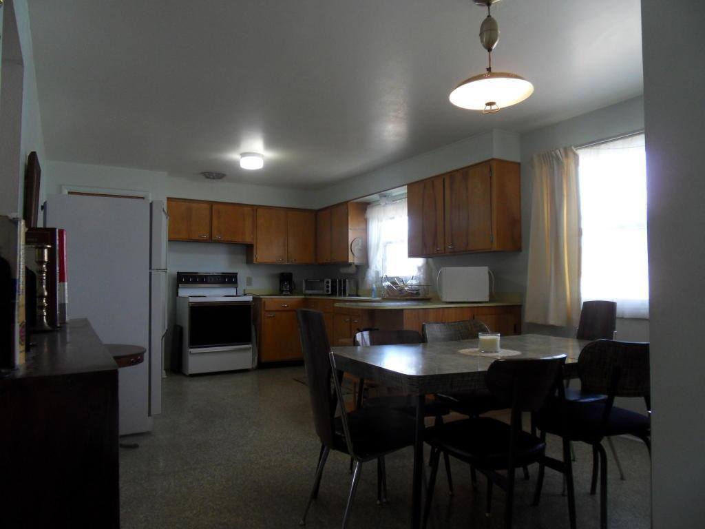 1506 2nd Ave East, Williston, ND 58801