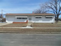 1506 2nd Ave East, Williston, ND 58801