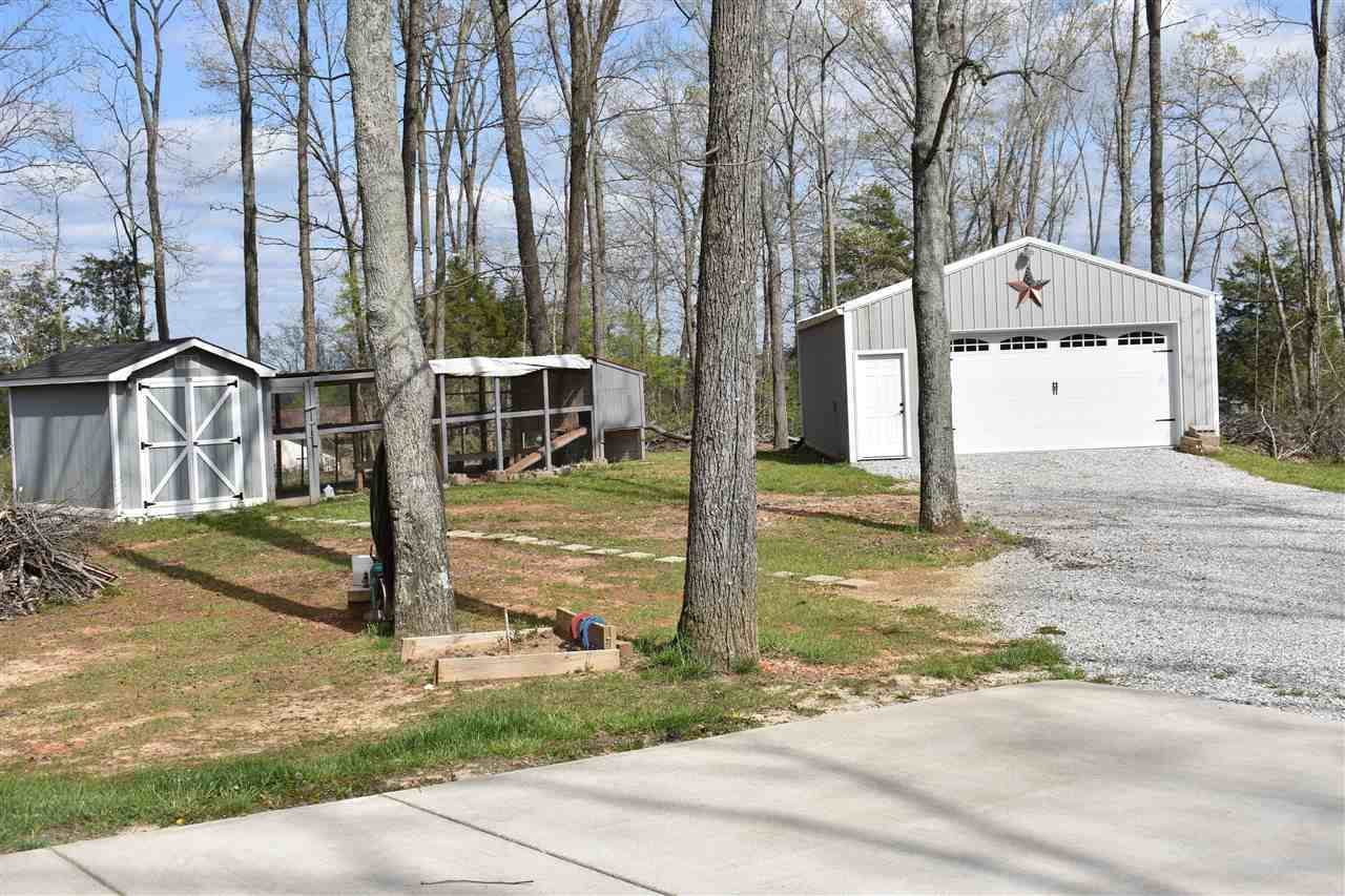 518 Goodrum Rd, Bowling Green, KY 42104