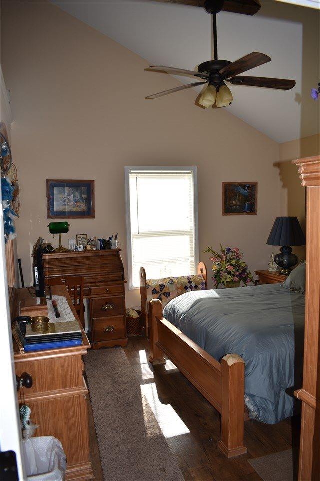 518 Goodrum Rd, Bowling Green, KY 42104