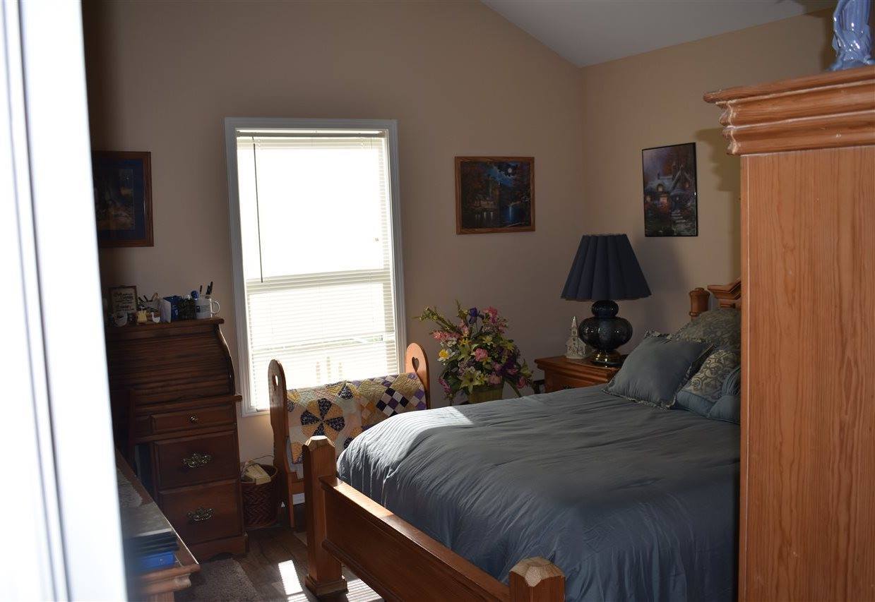 518 Goodrum Rd, Bowling Green, KY 42104