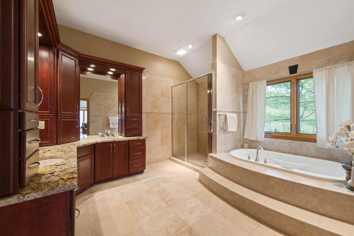 7763 Silver Lake Court, Westerville, OH 43082