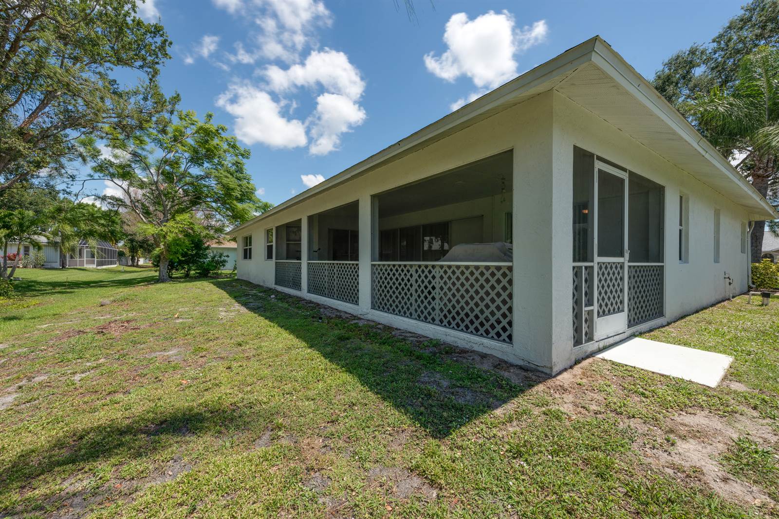 13681 Willow Bridge Dr, North Fort Myers, FL 33903