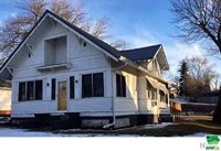 830 Reed St., Akron, IA 51001