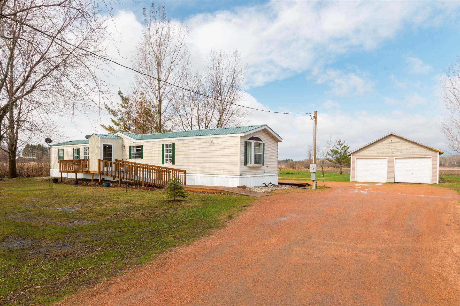7407 County Road F, Arpin, WI 54410