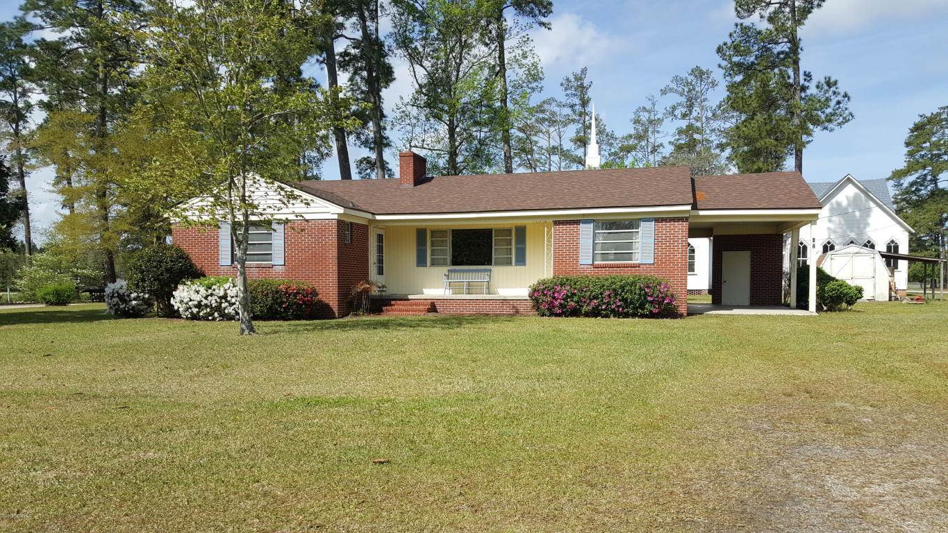 67 3rd Street, Bolton, NC 28423