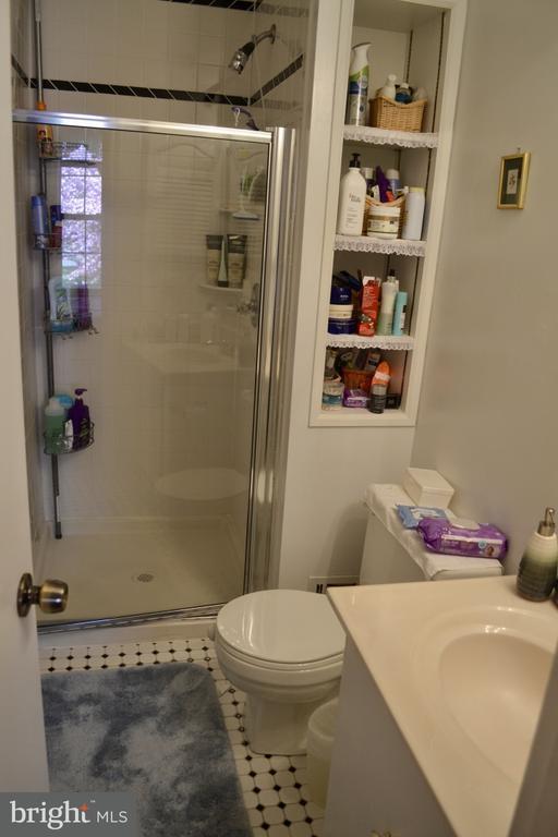 9922 Tambay Court, Montgomery Village, MD 20886