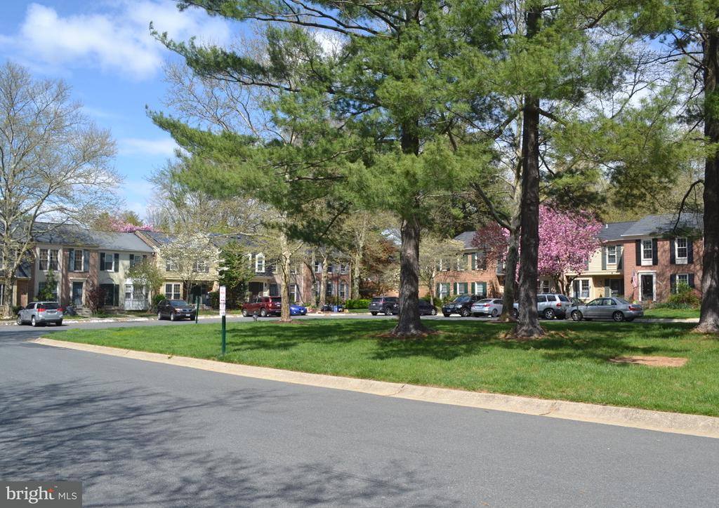 9922 Tambay Court, Montgomery Village, MD 20886