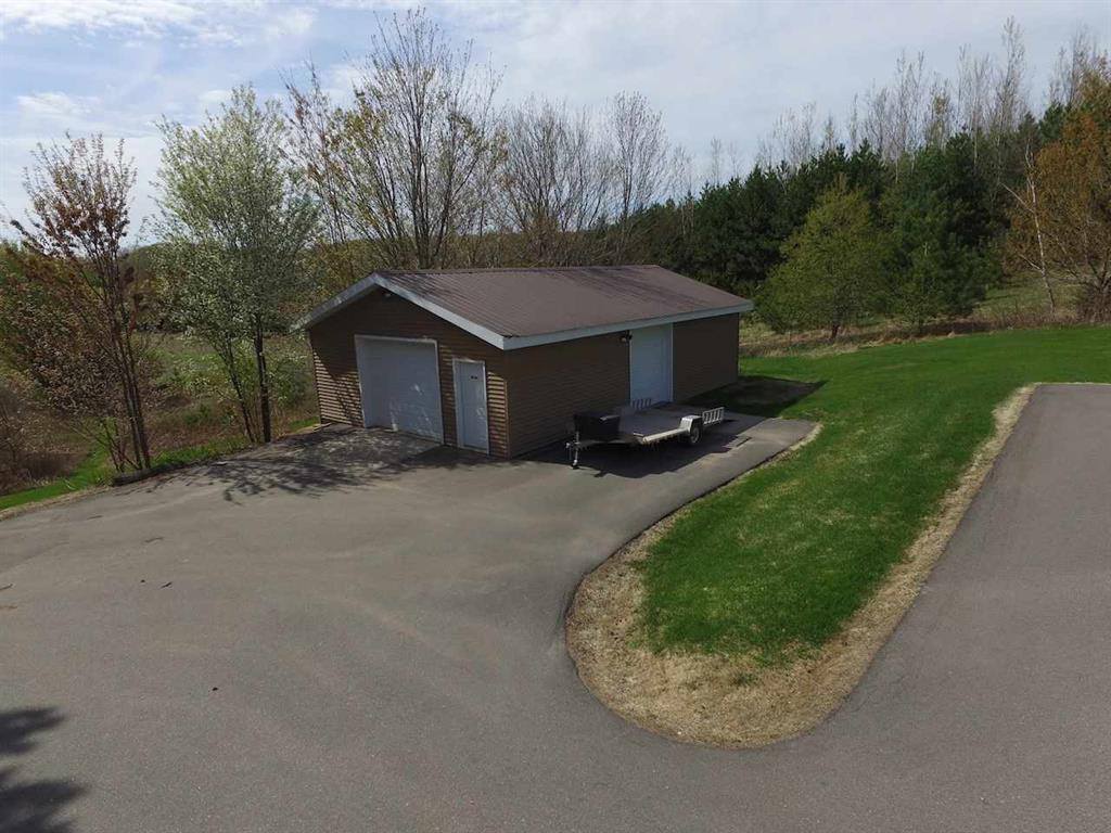 6808 Bittersweet Road, Wausau, WI 54401