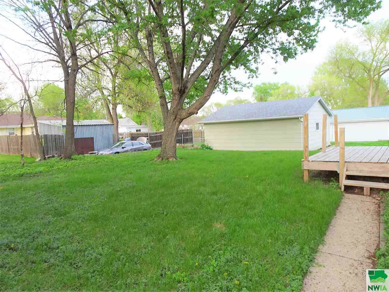 1619 W Willis Ave., Sioux City, IA 51103