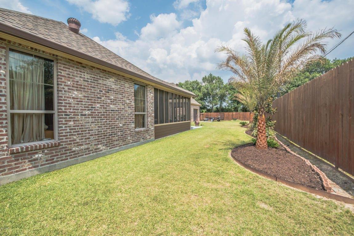 106 Periwinkle Trace, Duson, LA 70529