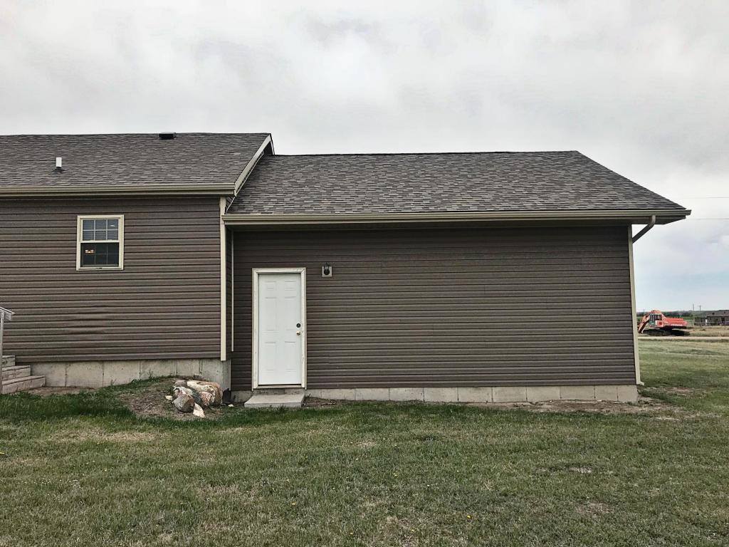 14983 Coshise Street, Williston, ND 58801