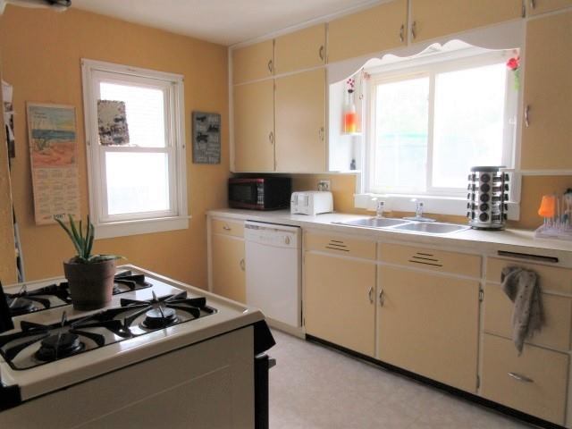 511 Island Avenue, Port Edwards, WI 54469