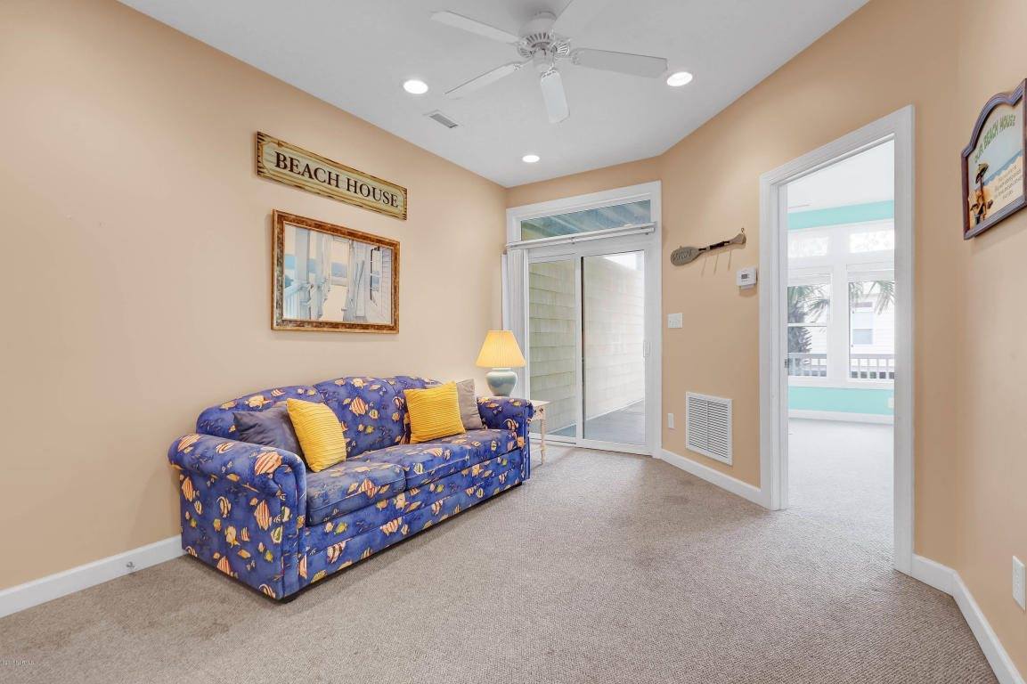 1701 North Shore Dr Drive, Unit F, Surf City, NC 28445