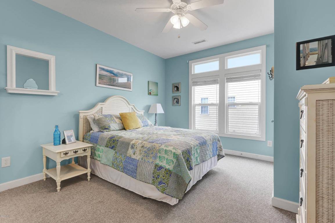 1701 North Shore Dr Drive, Unit F, Surf City, NC 28445