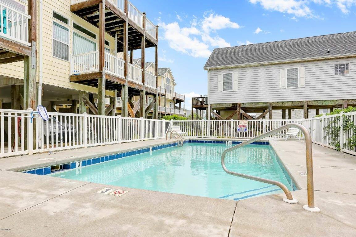 1701 North Shore Dr Drive, Unit F, Surf City, NC 28445