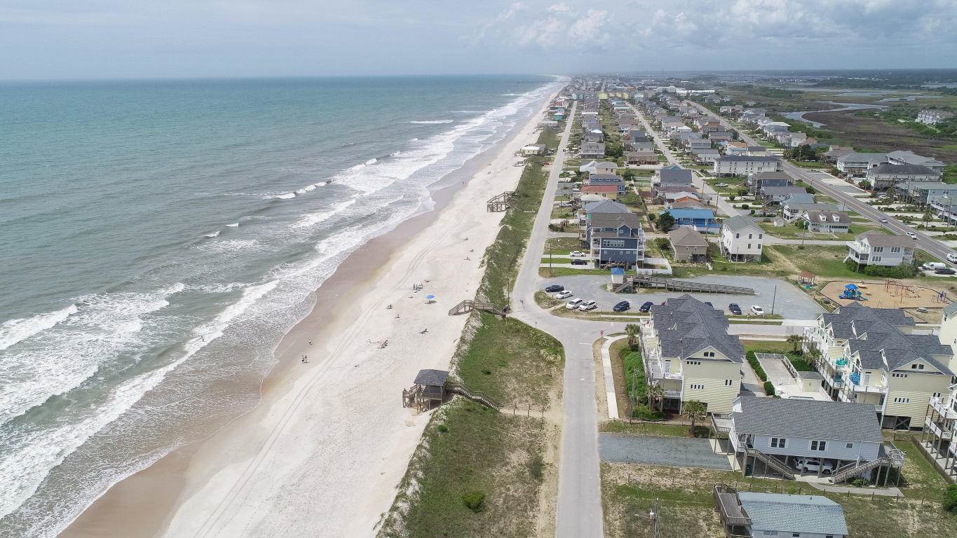 1701 North Shore Dr Drive, Unit F, Surf City, NC 28445