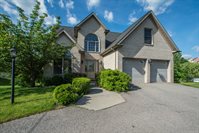 2510 Hilltop Rd, Collier Township, PA 15142