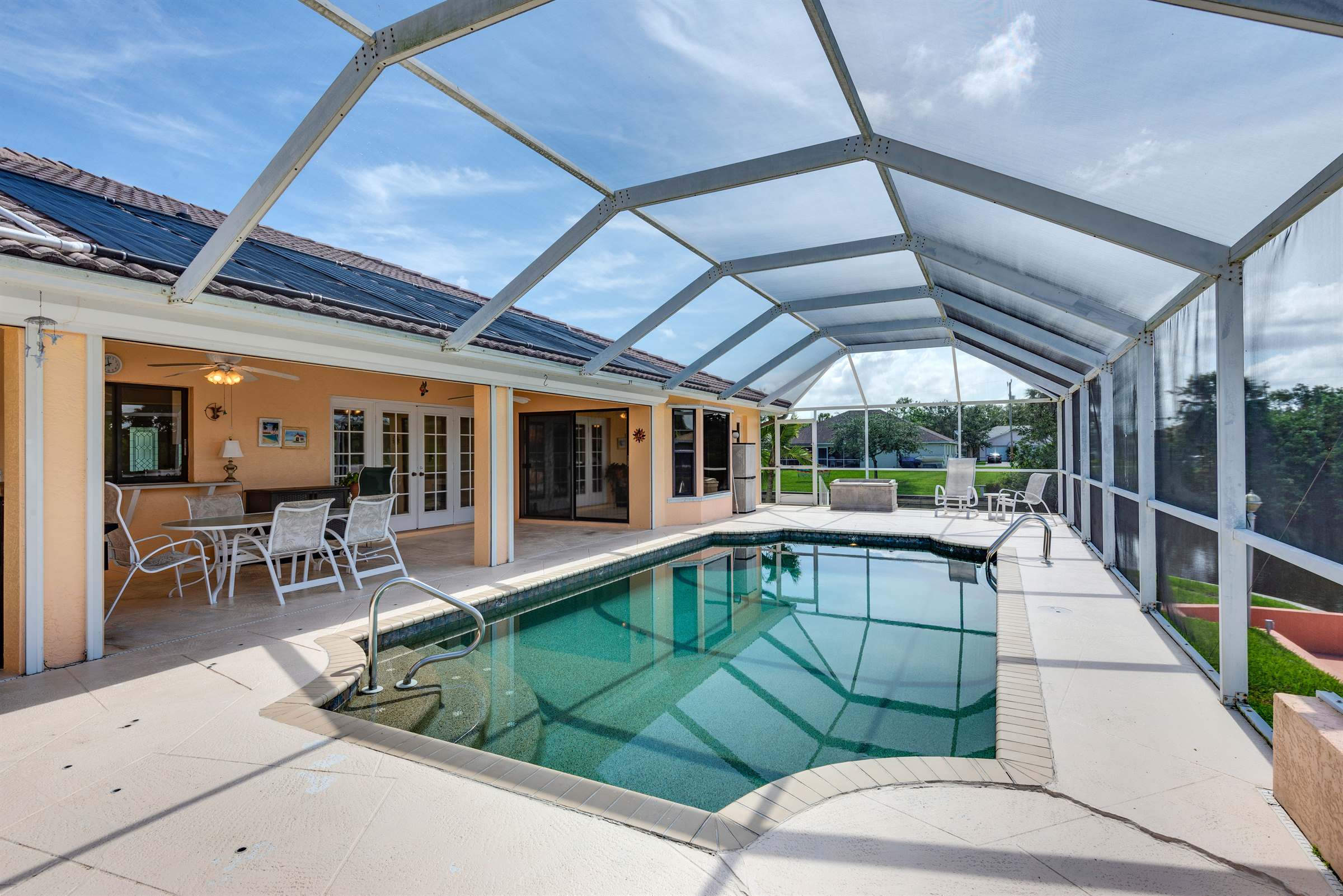 2304 SE 2nd St, Cape Coral, FL 33990